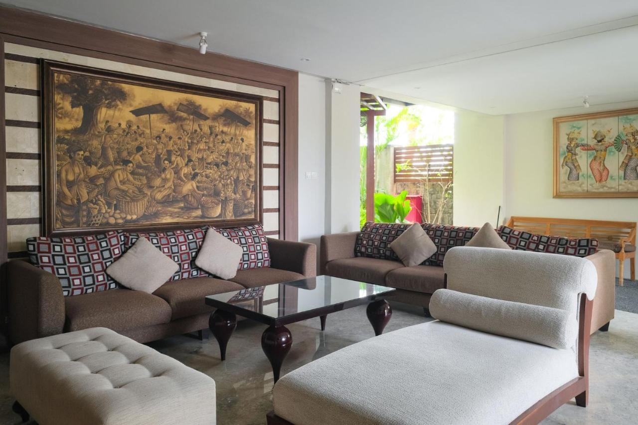 होटल Djabu Seminyak 4*