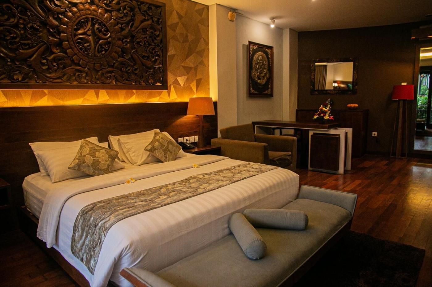 होटल Djabu Seminyak Denpasar (Bali)