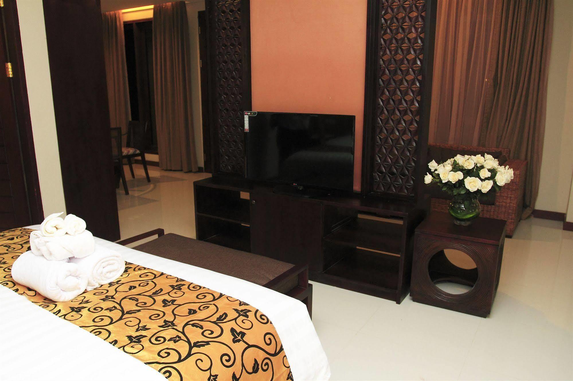 होटल Djabu Seminyak 4*