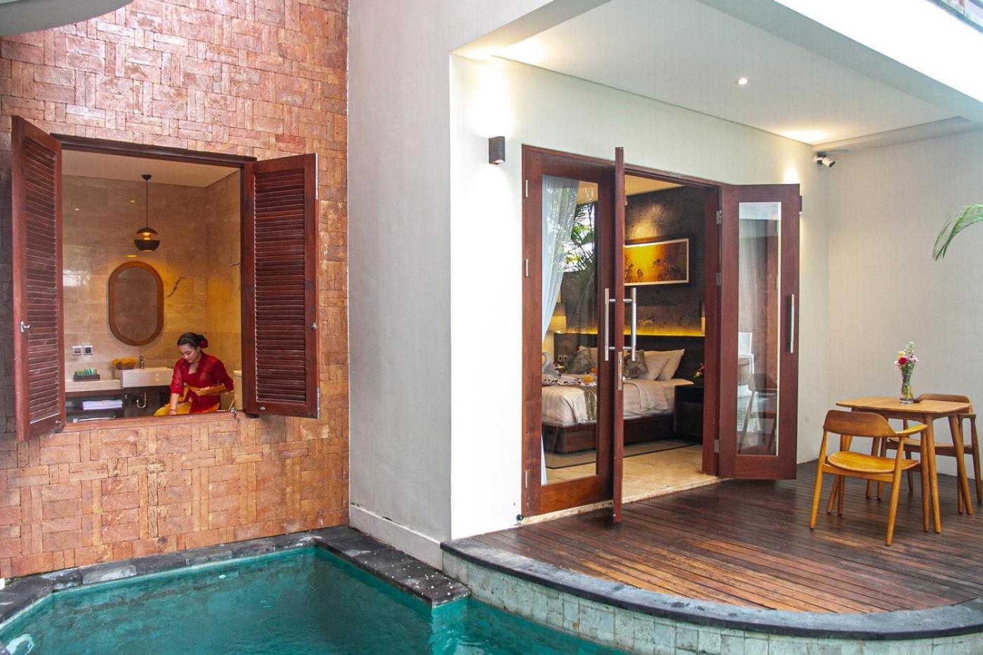 Djabu Seminyak Hotel 4*