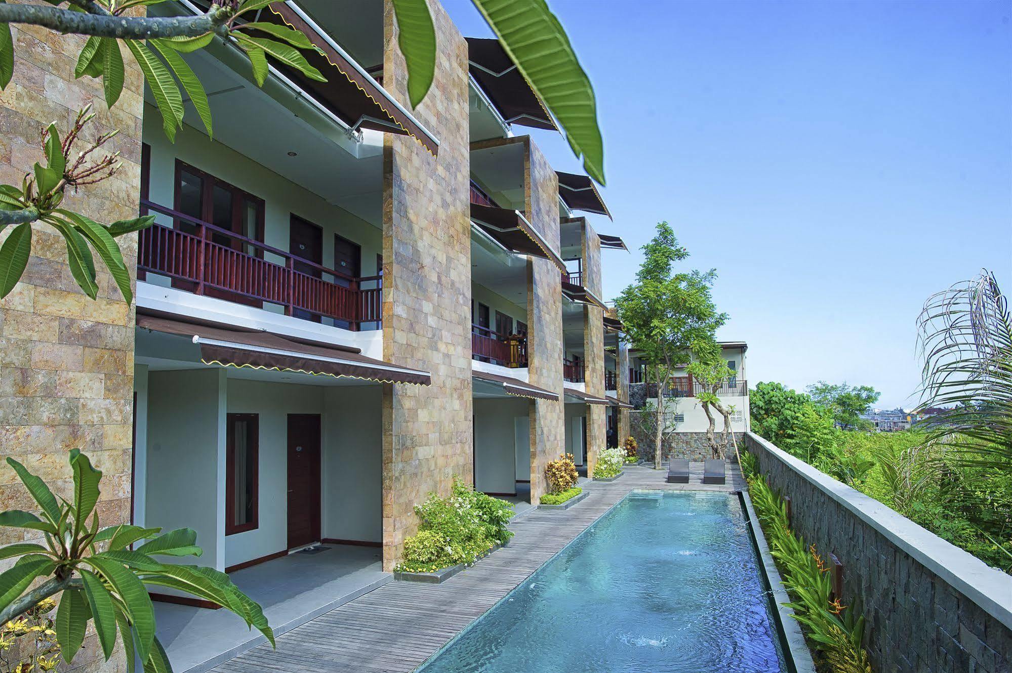 Djabu Seminyak 4*
