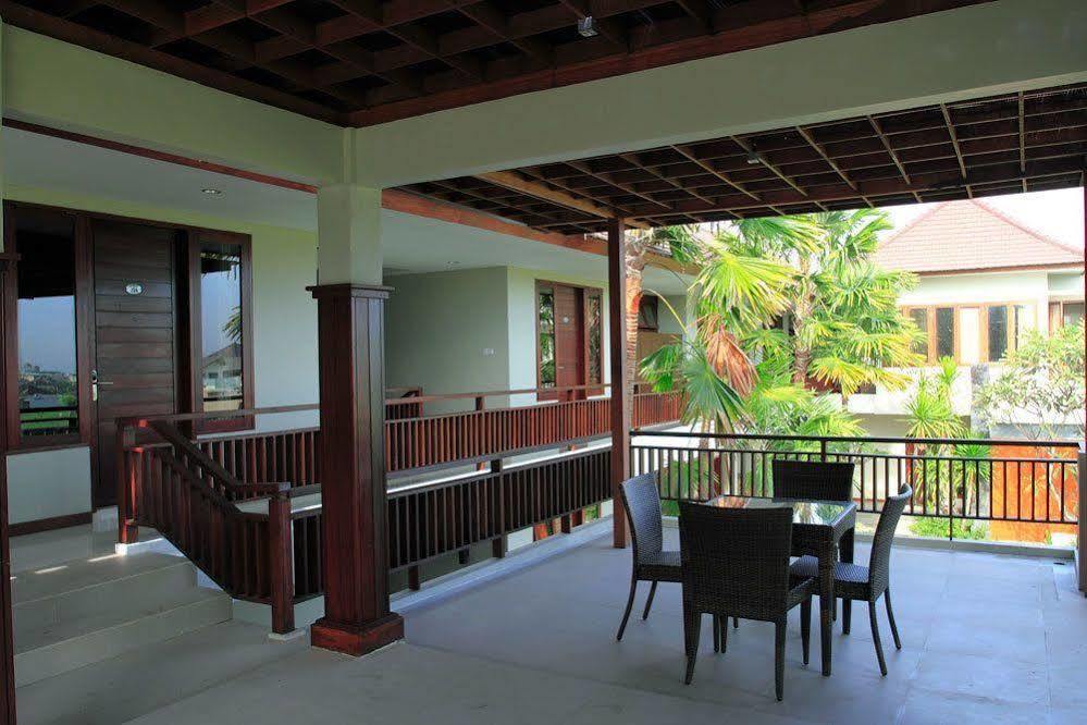 Djabu Seminyak Hotel 4*